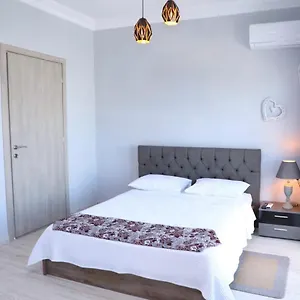 Apartament Damias, Salonic
